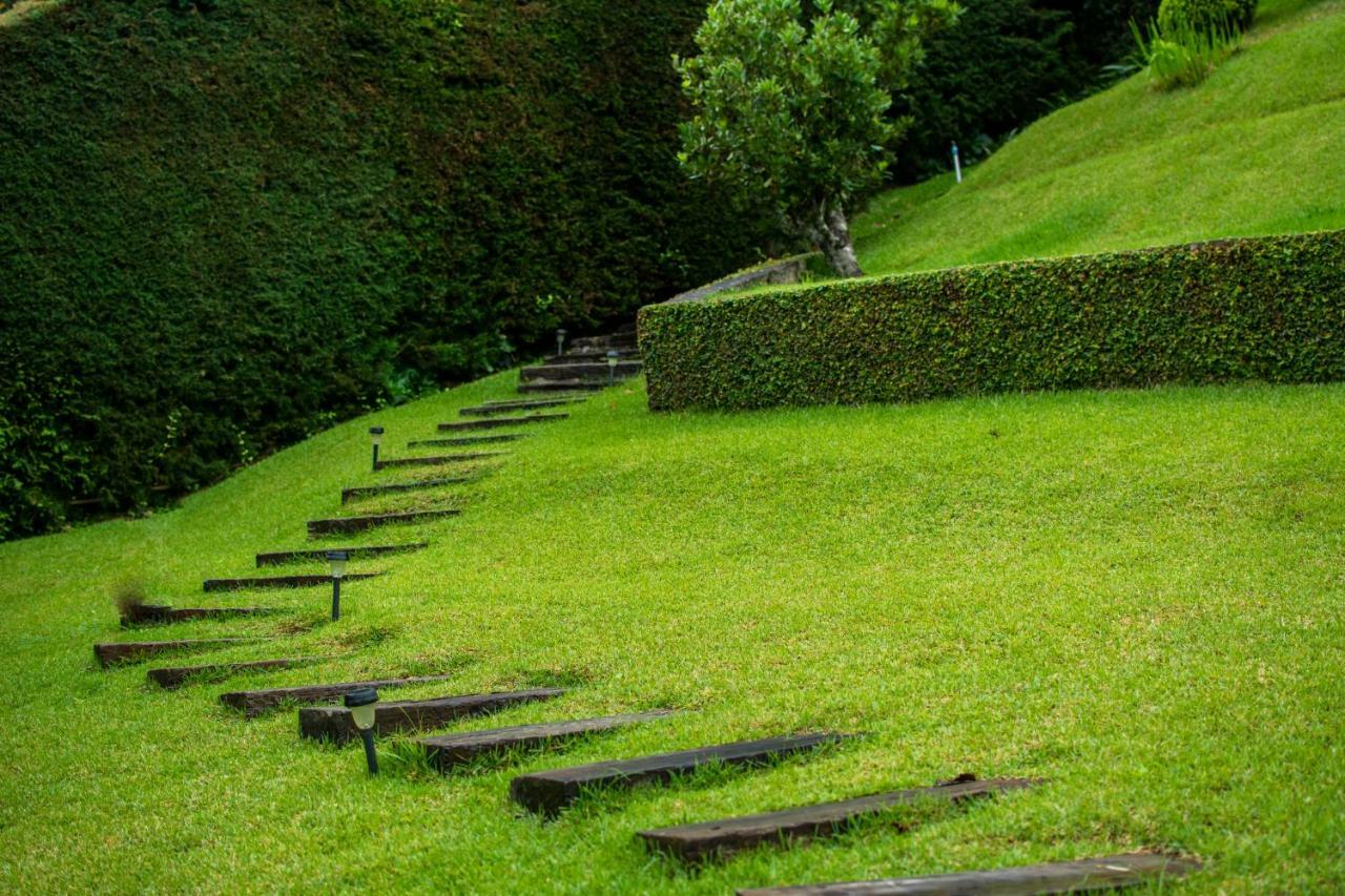 Pousada Toca Dos Tucanos Campos do Jordão エクステリア 写真